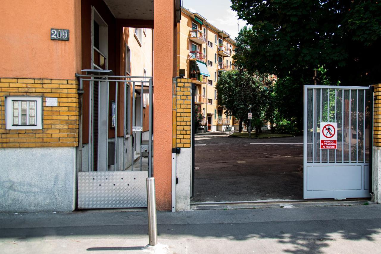 Lorenteggio 209 Mailand Exterior foto